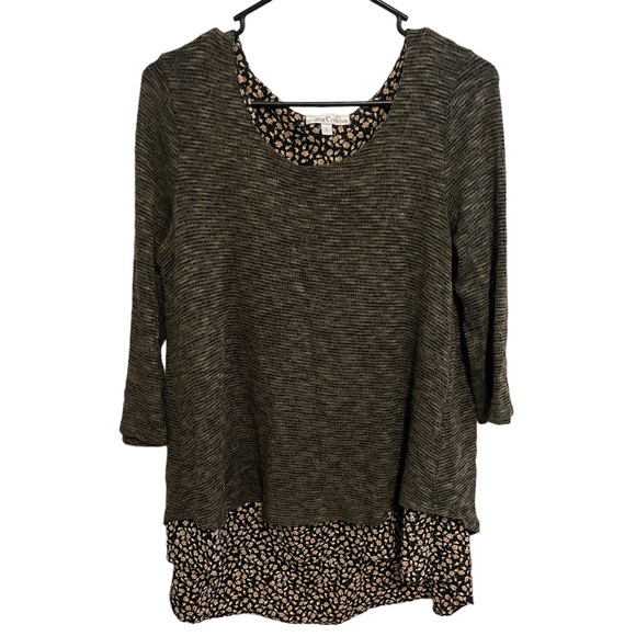 Blouse with Flower Pattern - Picture 1 of 4